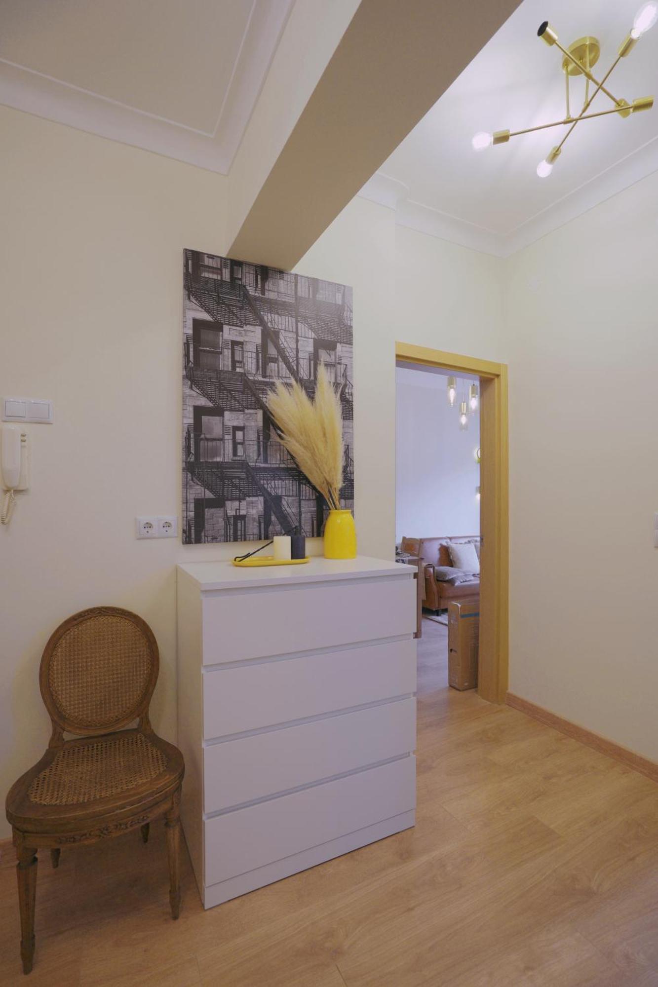 Apartment Charming 94d, Next To Metro Lisbon